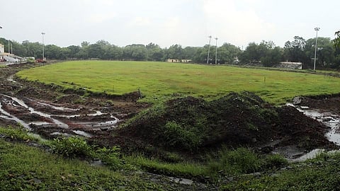 नागपूर विद्यापीठाच्या सिंथेटिक ट्रॅकचे काम सुसाट