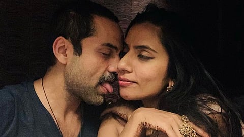 फोटोच असा टाकलाय की चर्चा होणारचं! अभय शिलो शिवचं 'गॉटमॅट'