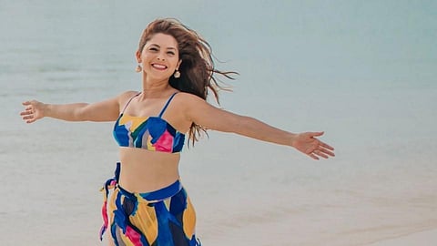 तनहा तनहा…यह कोई बात है; सोनाली कुलकर्णी Miss करतेय मालदीव ट्रीप