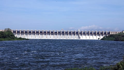 पैठण (जि.औरंगाबाद) : जायकवाडी धरणाच्या सर्व दरवाजातून गोदापात्रात सोडण्यात आलेले पाणी.