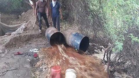 पोलिसच वैतागले हातभट्टी दारू व्यावसायिकांना ! पोलिस अधीक्षक सातपुतेंचे ऑपरेशन परिवर्तन