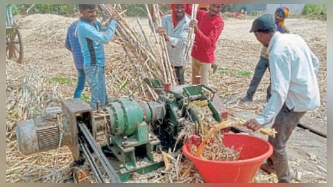 बदलती गावे : गोडवा गुऱ्हाळाच्या गावाचा!