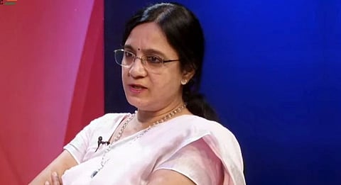 सारंगी महाजन राजकारणात ?