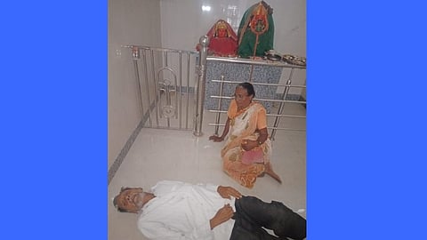 Elderly parents Tempal