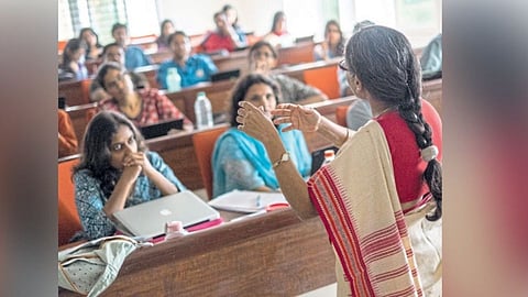 आचार्य देवो भव: