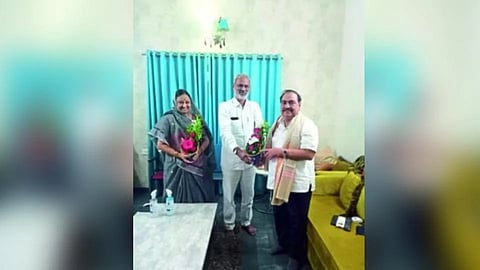 खडसेंच्या वाढदिवसाला ठरला ‘करेक्ट कार्यक्रम’