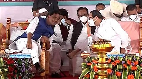 मुख्यमंत्र्यांची गुगली... भाजपाला सोबत घेण्यासाठी चाचपणी?