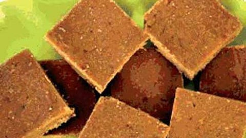 कुरकुरीत-चुरचुरीत : गुळाची ‘तिखट’ कथा