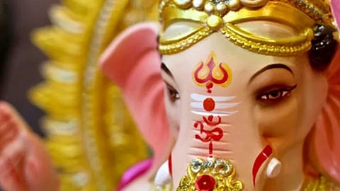 Ganeshotsav 2021 : गणराज रंगी नाचतो