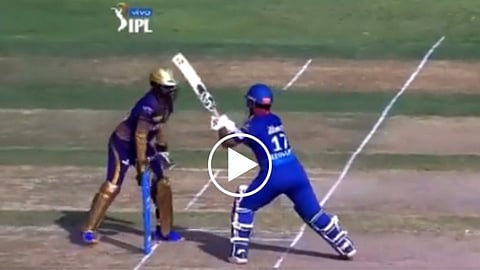 Video: कार्तिक मागे असतानाच पंतने झपकन फिरवली बॅट अन्...