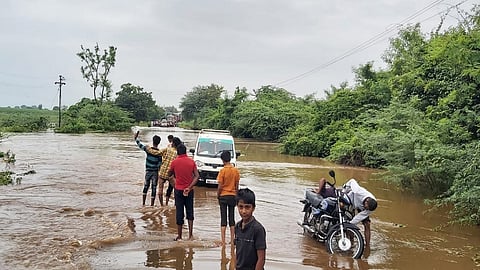 heavy rain in Jalna