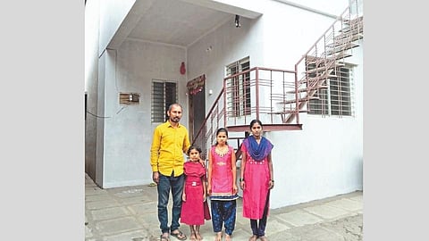 समाजाच्या दातृत्वातून साकारले सचिनचे घर