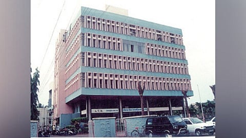 पालकमंत्री पाटील यांच्याविरुद्ध पी. जी. शिंदे लढतीचे संकेत