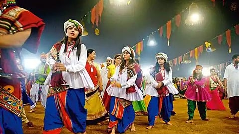 Garba- Dandiya