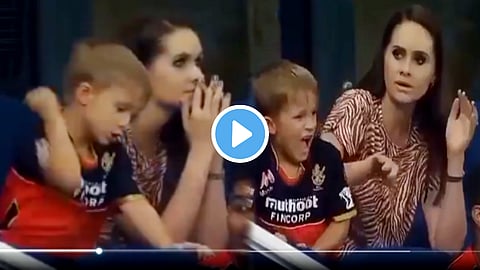 Ab-De-Villiers-Son-Video