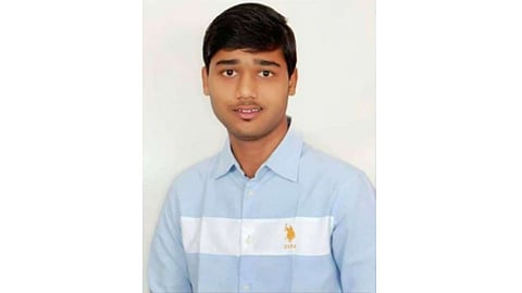 तरूण बांधकाम व्यावसायिकाचा मृतदेह विहिरीत आढळून आल्याने उडाली खळबळ