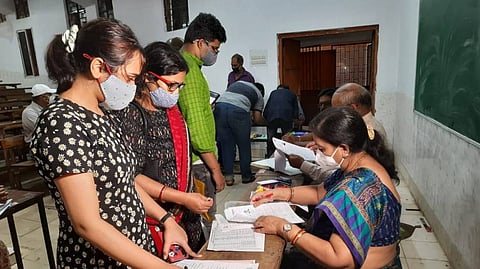 रोजगारासाठी विद्यार्थ्यांचा कौशल्य विकासाकडे ओढा