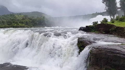 bhandardara dam