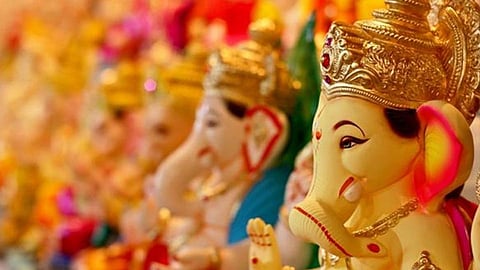 इथे मनामनांत वसतो गणेश