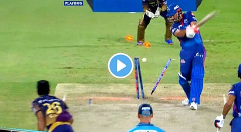 Stoinis-Clean-Bowled