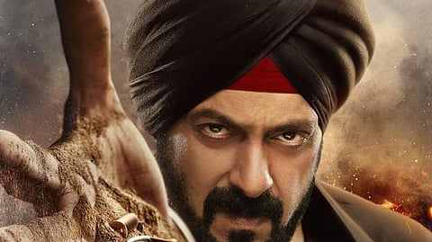 'अंतिम'चं 'हाय ऑक्टेन मोशन पोस्टर'; सलमान आयुषचा कडक लूक!