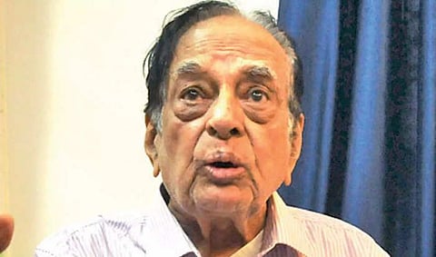 Aurangabad: द. मा. मिरासदारांची पहिली नोकरी औरंगाबादेतील