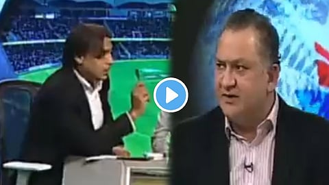 "ओव्हरस्मार्ट बनू नकोस, उठ अन् चालता हो"; अख्तरवर अँकर भडकला