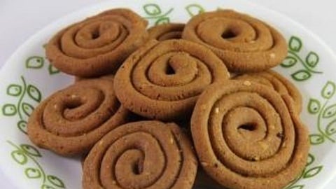 Diwali Festival 2021 : करा कुरकुरीत कडबोळी