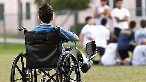 दिव्यांग विद्यार्थी