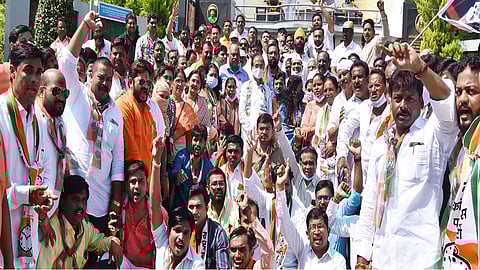 Mahavikas Aghadi Call Band In Nanded