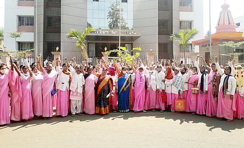 आशांचे आजपासून कामबंद आंदोलन; उद्या पालकमंत्र्यांना भेटणार