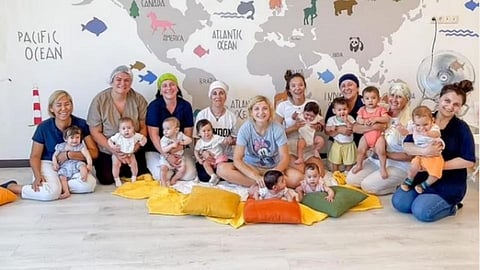 काय सांगताय! 24 व्या वर्षी झाली 21 मुलांची आई