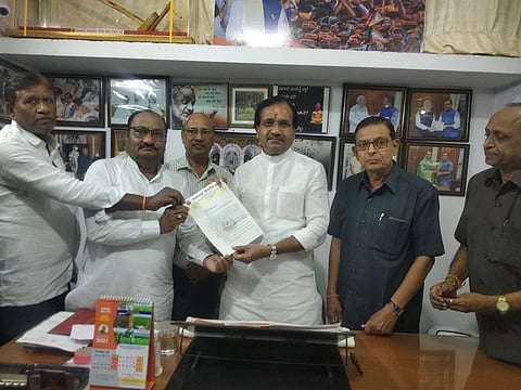 सोलापूर : नव्या संसद भवनाला महात्मा बसवेश्वर यांचे नाव देण्याची मागणी