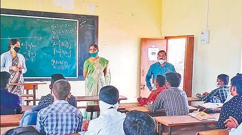 pimpri colleges reopen