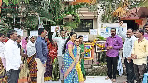 ठेकेदाराच्या मनमानीला वैतागले सफाई कामगार; पुकारले बमुदत उपोषण