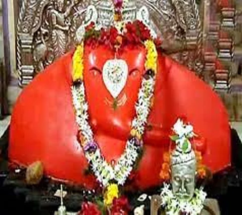 Pali ballaleshwar temple