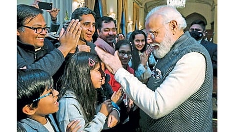 राज आणि नीती : सौम्य-संपदेचा दीपोत्सव!