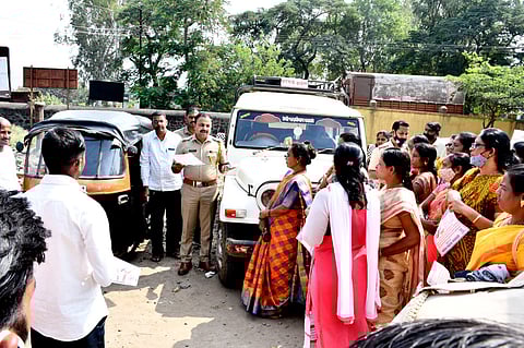 घोडेगाव पोलीस ठाण्याद्वारे नागरिकांमध्ये जनजागृती