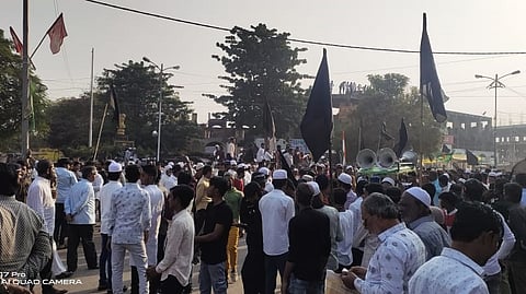 mob hurled stones at shops and police in malegaon in muslim community protest against tripura violence