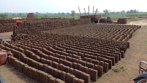 यमगर्णीत वाढतोय वीटभट्टी व्यवसायाचा जोर