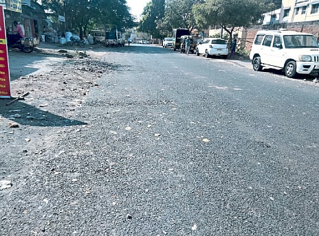 मुळा नदीकिनारी डांबरीकरण