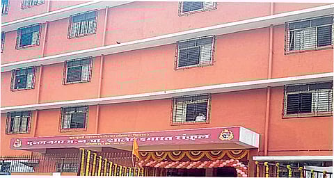 मुंबई : पालिकेच्या दोन शाळा टॉप-१० मध्ये