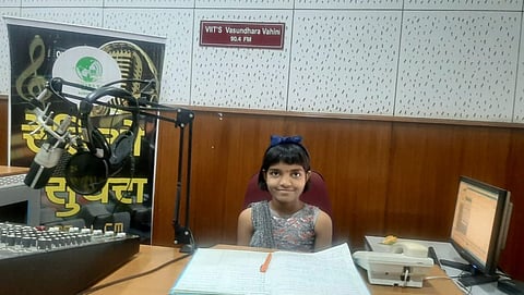 बालदिनानिमित्त वसुंधरा वाहिनीवर चिमुकल्यांचा ताबा