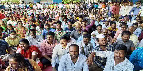आझाद मैदानात आंदोलक संतप्त; पोलिसांचा मोठा बंदोबस्त