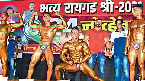 ये हाथ नहीं हाथौडा है