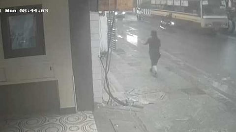 एका खड्डयाने सारं संपवलं, इंजिनिअरचा मनाला चटका लावणारा शेवट