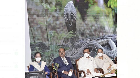 सर्पदंश उपचार प्रशिक्षण व संशोधन केंद्र जुन्नर येथे; आरोग्य मंत्री  टोपे