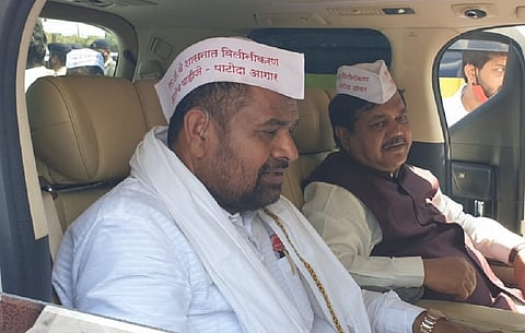 'आम्ही भडकवायला कर्मचारी मूर्ख नाहीत'; भाजपचा संपाला पाठिंबा