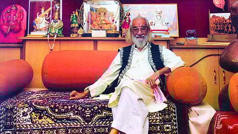 शिवशाहीर बाबासाहेब पुरंदरे