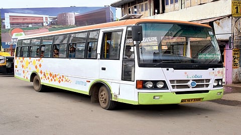 खासगी, स्कूल बससह सातशेवर वाहने उपलब्ध